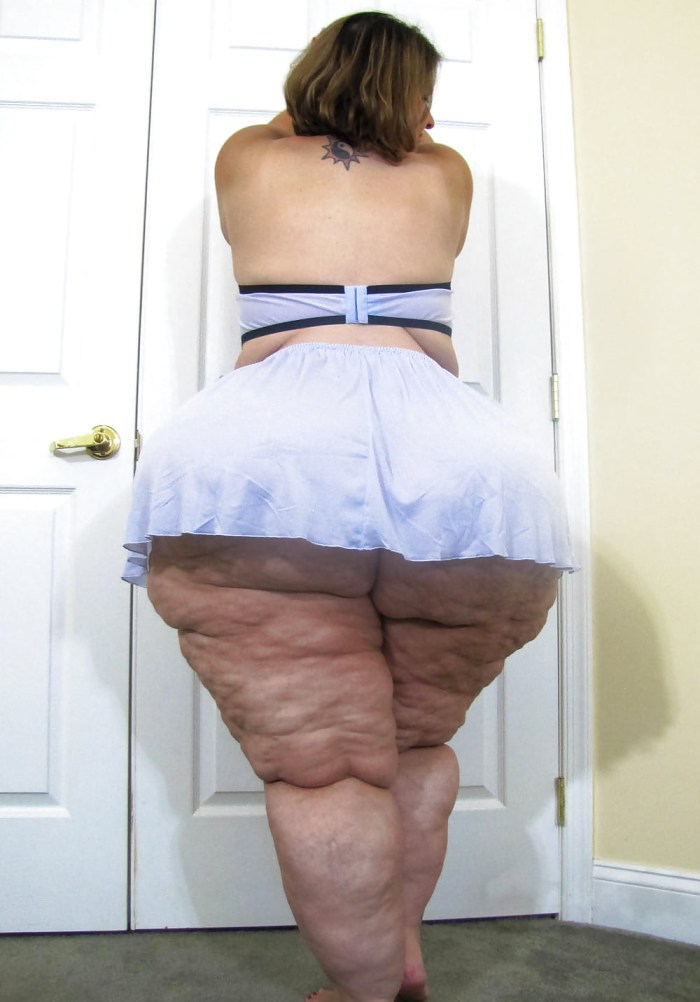 Old thick women light XXX