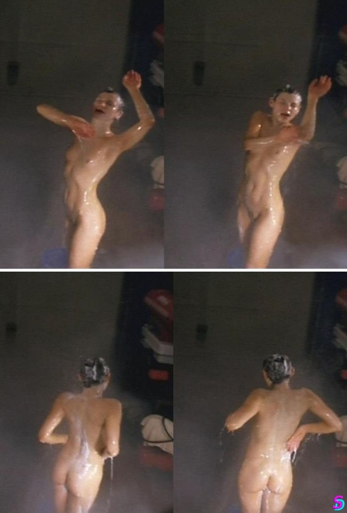 Naked presenter Arina Sharapova