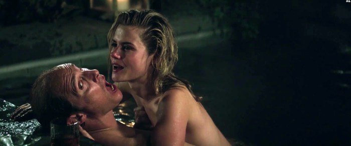 Rachel Taylor, naked without panties in his youth