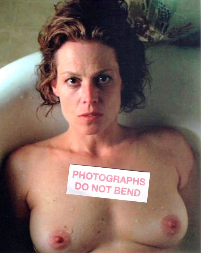 Sigurni Weaver 1979 Naked