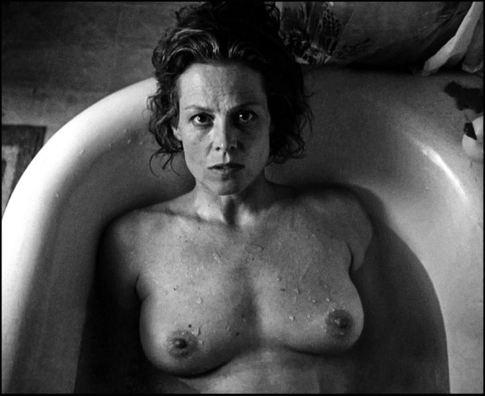 Suezen Aleksandra "Sigurni" Weaver Anal