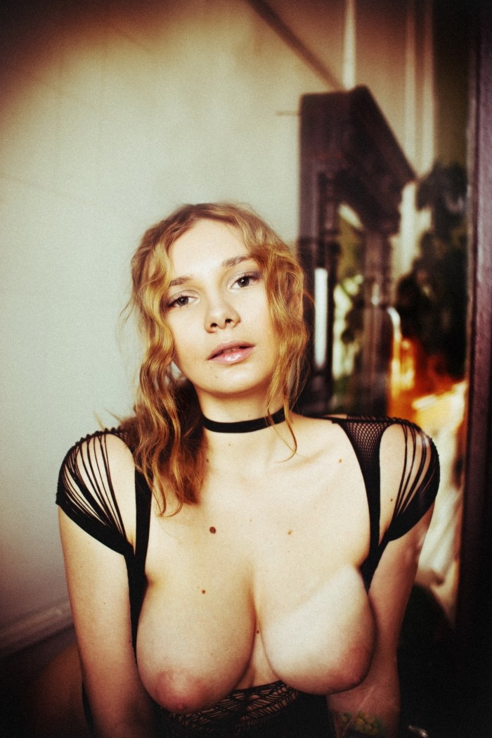 Galina Zhizhikina (photographer) Natasha Tikhomirova