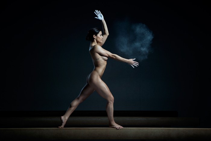Modern dances naked