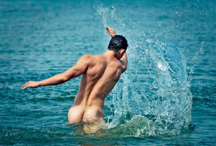 The company naked on Lake CFNM