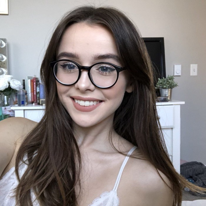 Selfie Girl Glasses