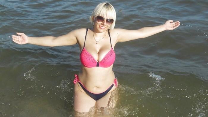 Drunk naked women from social networks
