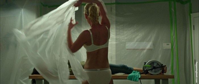 Petra Silander in underwear