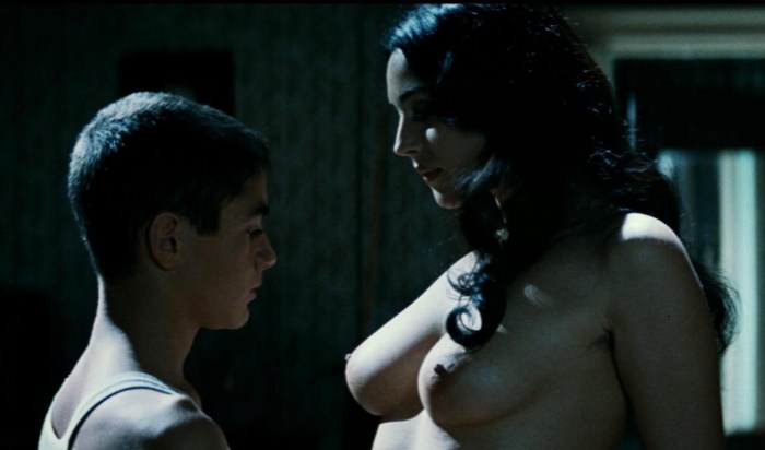 Naked Monica Bellucci naked