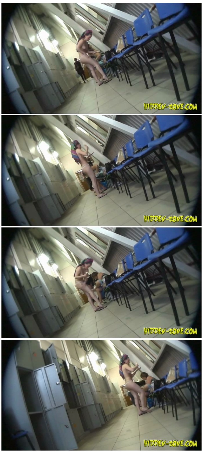 Russian Porn Hidden Camera in the Locker Room (85 photos)