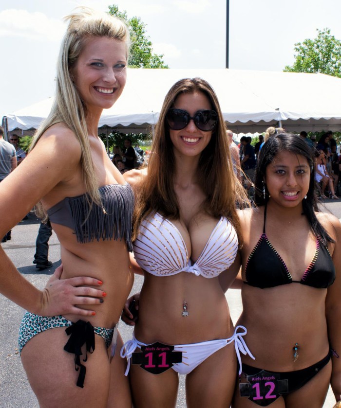 Thai girls with big breasts