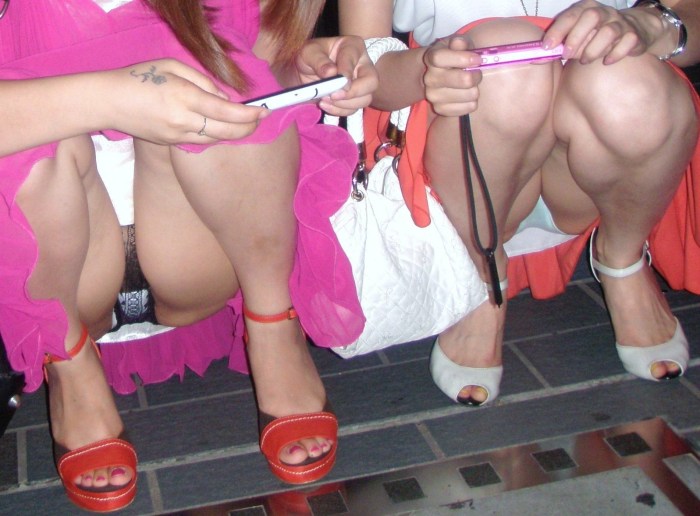 Under a skirt without panties by chance