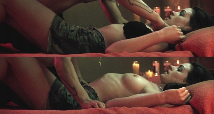 Anne Hathaway breasts
