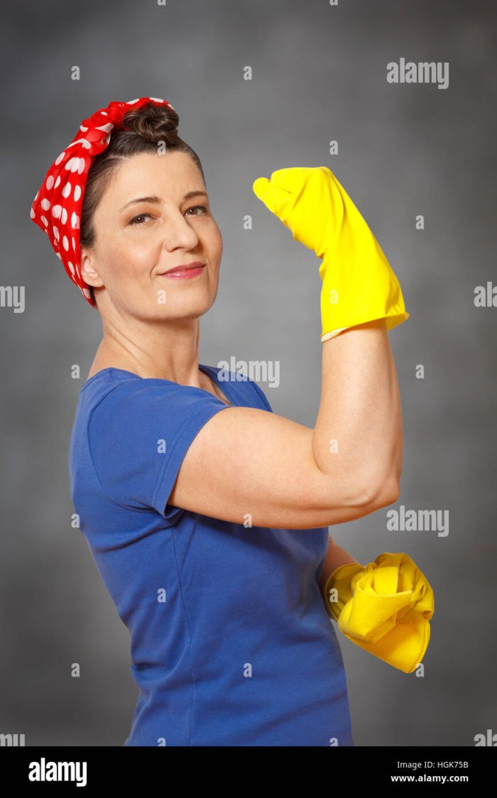 Cleaners photos in profile 4*3 serious women