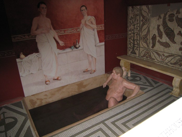 Naked women in the public soul