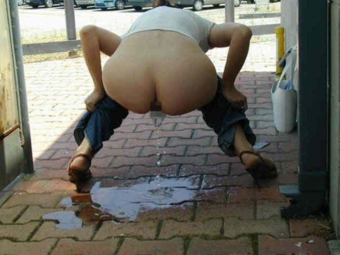 Morning diarrhea of Alinochka Scat Slave Joi Piss Farting Pissing Toilet Strapon