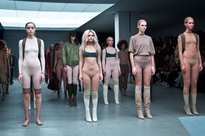 Behind the scenes of fashionable shows nude