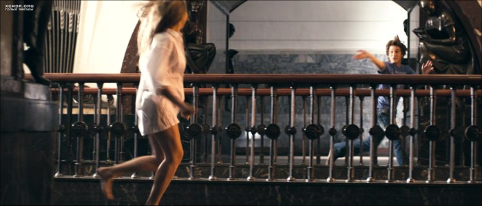 Actress Karina Andolenko Naked