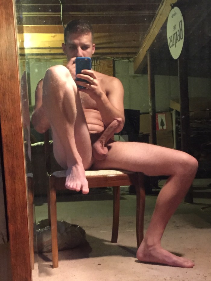 Boys Naked Full-Frontal Naked Selfies