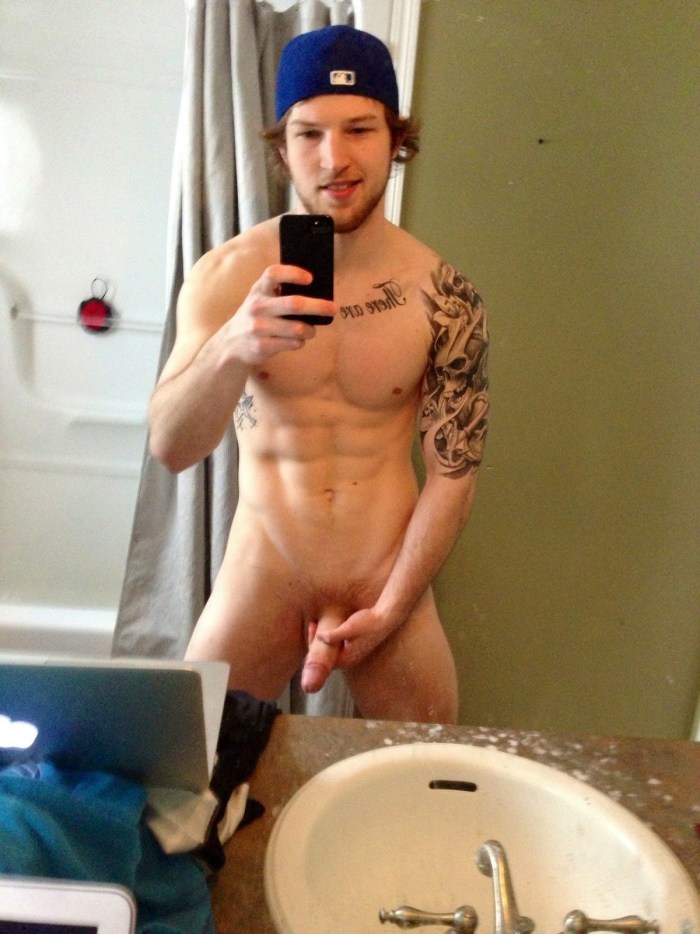 Full -length selfie