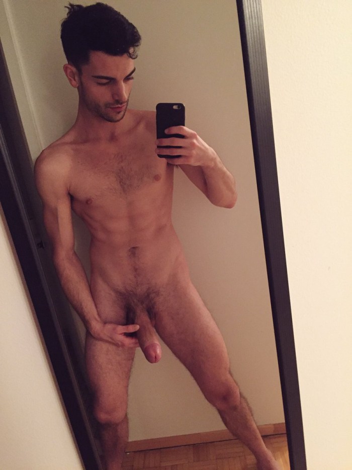 Naked bloggers a4 a4