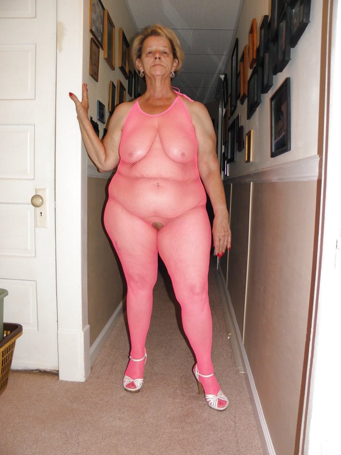 Mature women with wide hips