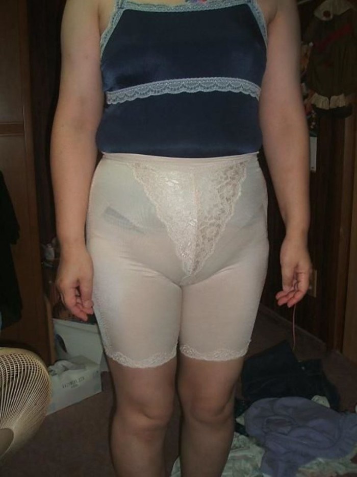 Home ladies in shorts