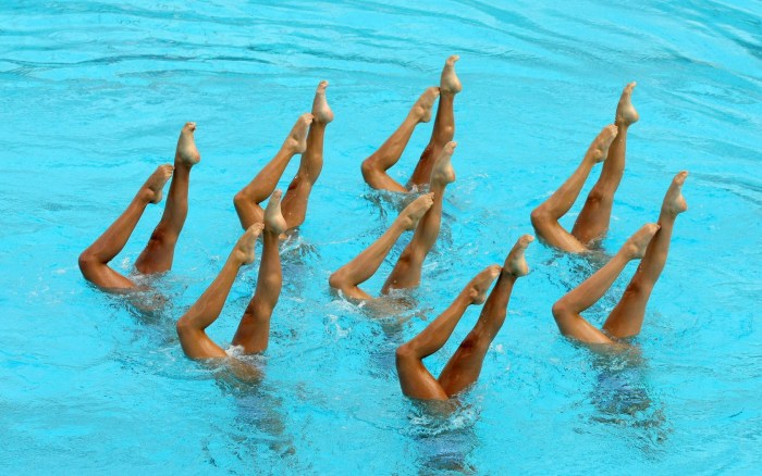 Daria Zhukova synchronous swimming
