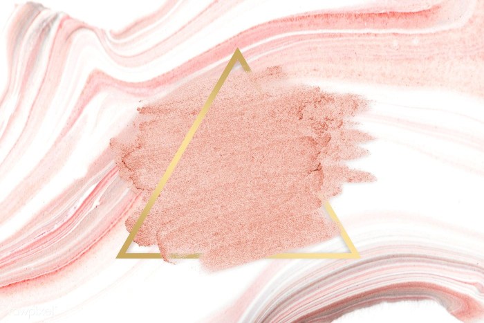 The heart painted by lipstick