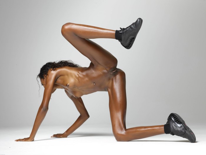 Naked thin girls
