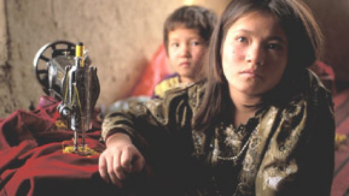 Photo of young girls Afghanistan who married