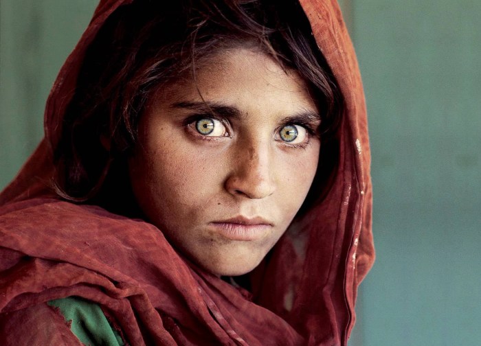Pakistanis with beautiful eyes