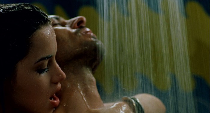 Ana de Armas naked in the film