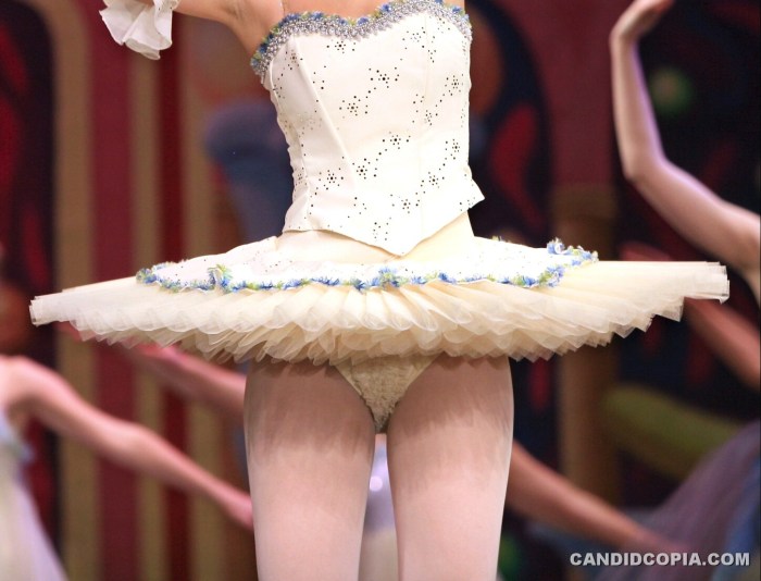Cowards of dancers