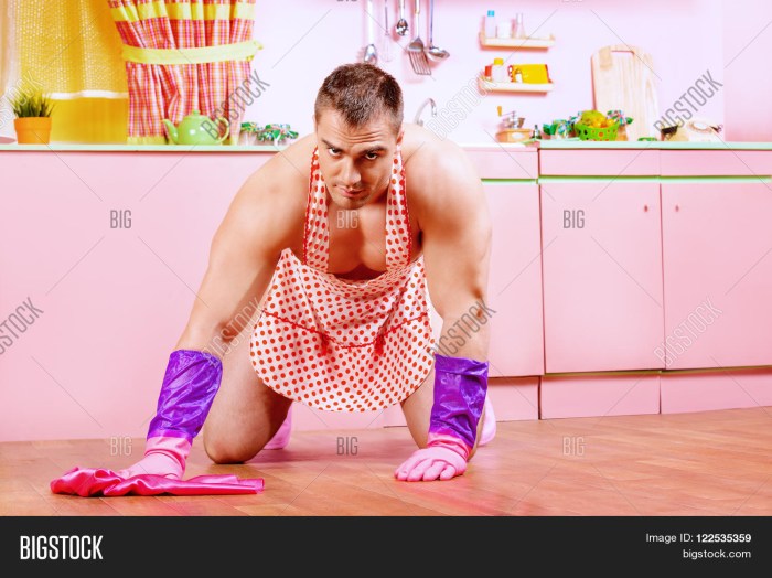 Girl in apron picture
