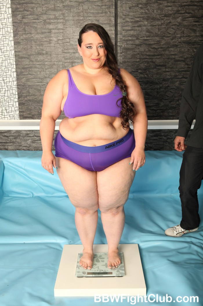 Fat girl in panties