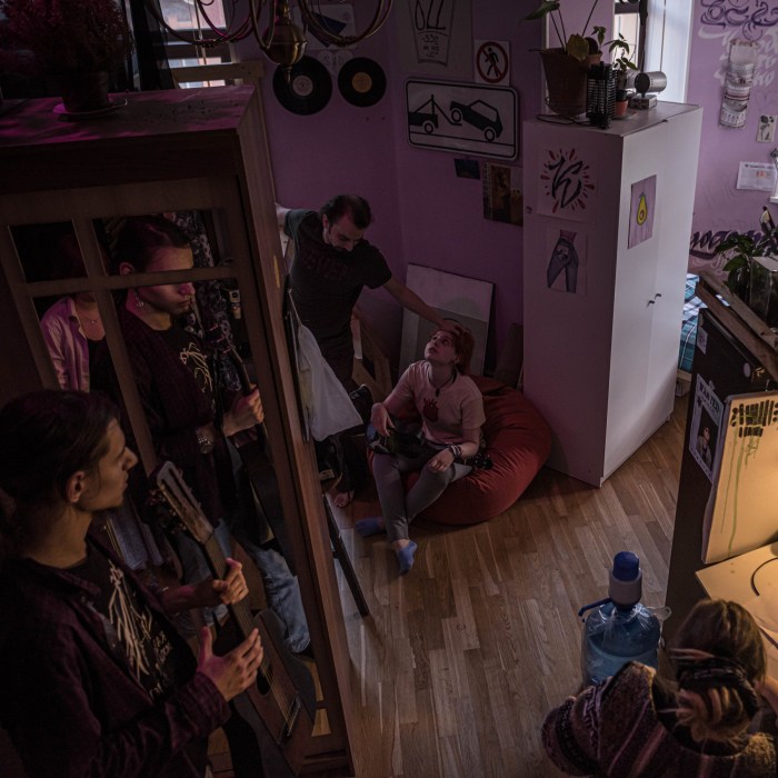 Guy and girl in the apartment