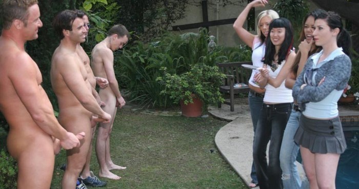 Beautiful naked men and women cfnm