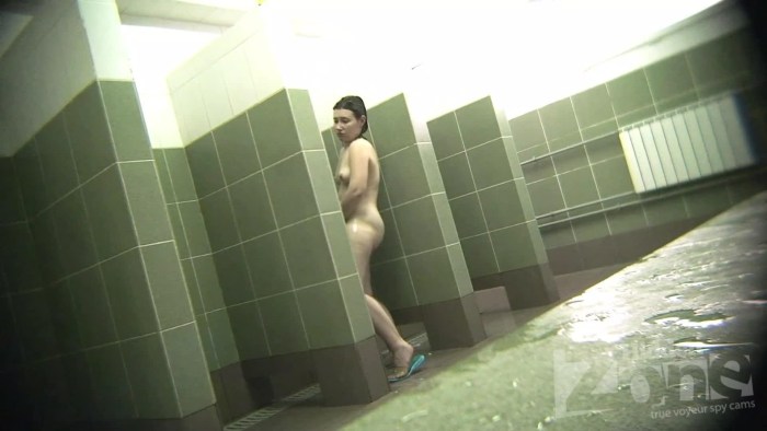 Masturbation in the bathtub hidden camera