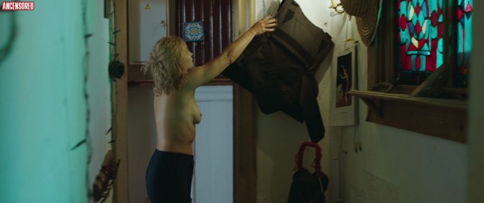 Actress Julia Peresild Nude