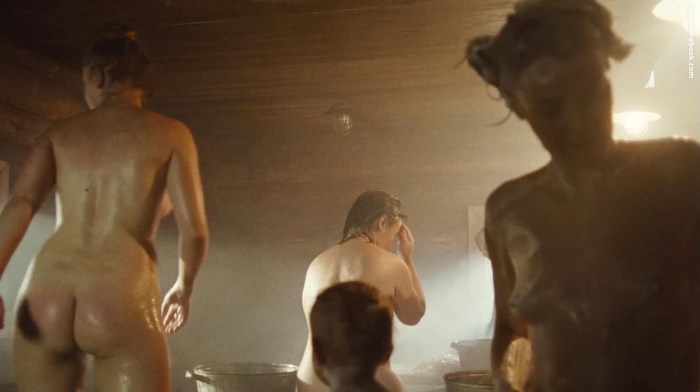 Actress Julia Peresild Nude