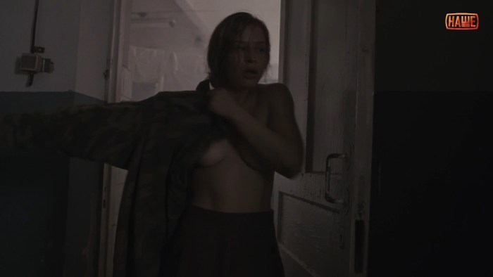 Captive film re -naked