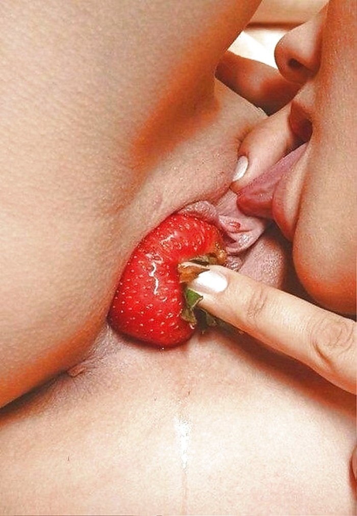 Licks death from pussy