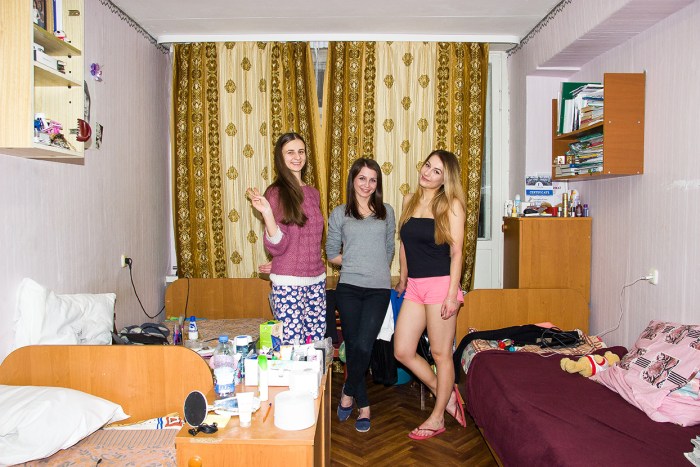 Ava Sunclaire End Haley Spades & Paris White