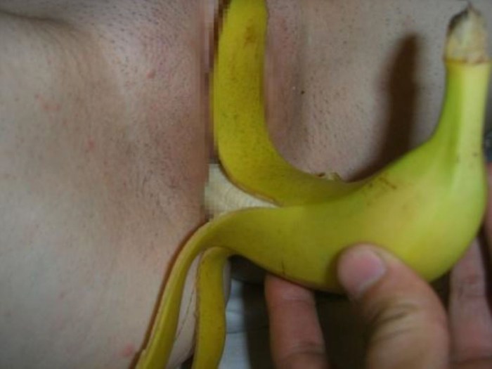 Pornography in the car