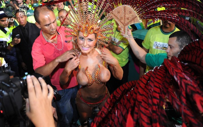 Anal orgy on the Brazilian carnival