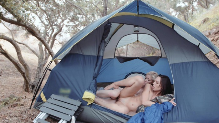 Fuck in a campsite spied