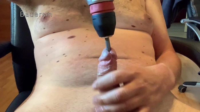 Urethra penetration Parasite