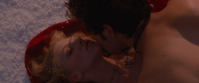 Red hat movie 2011 wolf