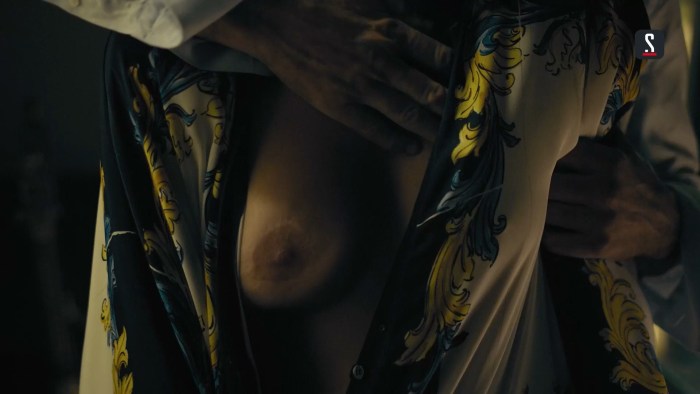 Sabina Akhmedova Tits