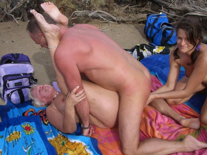 Bang mature on the beach